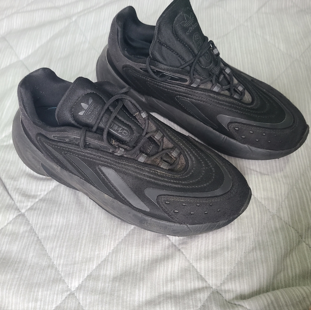 Adidas Ozelia Shoes 5.5Y